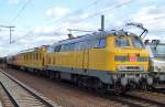 DB Netz mit 218 392-9 auf dem Berliner Außenring bei der Fahrwegmessung mit dem Messzug am 19.11.15 Bhf.