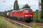 233 233-6 hat 232 349-1 am Haken und einen gemischten G�terzug am 11.07.12 Berlin-Karow.