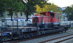 Am Ende eines gemischten Güterzuges entdeckte ich noch diesen Sondertransportwagen für Kleinloks der DB mit der Nr.