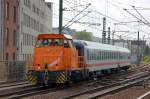 northrail Mietlok der DB (352 101-0) mit zwei IC-Personenwagen Richtung Berlin-Gesundbrunnen, 05.08.13 Berlin-Wedding.