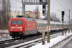 IC 2355 mit 101 021-4 Richtung Bernau, 06.01.11 Berlin-Pankow.