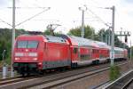 PbZ mit 101 093-3 mit Regionaldoppelstockwagen + IC-Personenwagen und 101 065-1 am ENde des Zuges am 15.09.11 Berlin-Blankenburg.