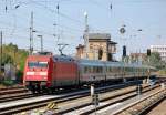 101 132-9 mit IC Zuggarnitur unterwegs Richtung Berlin-Rummelsburg, 24.09.11 Berlin Greifswalder Str.