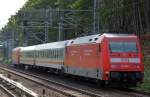 Hier die 101 005-7 mit zwei IC-Personenwagen gezogen von 101 035-4 am 17.08.12 Berlin H�he Sch�nhauser Allee.