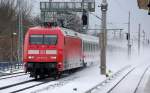 IC 2355 nach Stralsund mit 101 002-4 am 11.03.13 Berlin-Blankenburg.