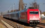 EC 379 aus Stralsund mit 101 080-0 Richtung Berlin-Gesundbrunnen am 25.02.14 Berlin-Karow.