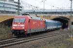 EC 379  nach Prag mit 101 059-4 bei der Ausfahrt Bhf.