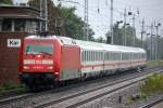 IC 2355 mit 101 082-6, n�chster Halt Bernau, 26.08.10 Berlin-Karow.