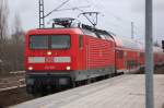 112 108 mit dem RE4 nach Rathenow f�hrt im Bhf.