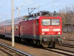 RE3 mit 114 022 Richtung Elsterwerda, 30.11.10 Berlin-Blankenburg.