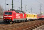 Ein Fahrwegmesszug der DB Systemtechnik mit 120 501-2 und  einem Bahndienstwagen zur Fahrwegmessung mit der Aufschrift RAILab 2 + einem Regionalsteuerwagen vom Typ Bybdzf 482.1 am 15.01.11 im Bhf.