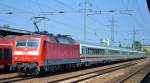 120 147-4 mit IC Wagengarnitur und 120 134-2 hinten dran am 08.08.15 Bhf.