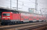 143 210-3 f�hrt mit dem RB14 im Bhf.