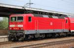 RB14 Richtung Nauen abfahrbereit mit 143 569-2 am 27.04.11 im Bhf.