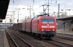 145 009-7 mit einem gemischten G�terzug am 04.01.12 Bhf.