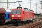 Kleiner Lokzug mit 145 055-0 mit 363 816-0 am Haken, 14.06.12 Bhf.