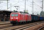 145 003-0 hat 145 061-8 und gemischten G�terzug am Haken, 21.06.12 Bhf.