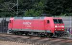 145 056-8 hat einen Sch�tgutzug mit polnischer Kohle in Spandau abgestellt und f�hrt Richtung Bhf.