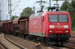 145 059-2 mit gemischtem G�terzug (teilweise �belriechende Beladung?) am 04.09.13 Durchfahrt Bhf.