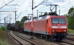 Doppeltraktion 145 007-1 + 145 010-5 mit einem recht kurzen gemischten Güterzug am 05.08.14 Bhf.