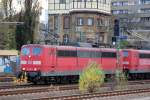 Am 15.11.10 war die Doppeltraktion 151 116-1 + 151 103-9 mit dem �blichen Selbstentladewagenganzzug unterwegs, 15.11.10 Berlin-Beusselstr.