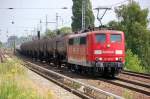 Selten auf dieser Strecke und mit dieser Fracht eine DB 151�r, 151 003-1 mit gemischtem Kesselwagenzug aus Schwedt kommend am 16.06.11 Berlin-Karow.