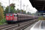 151 157-5 mit Ganzzug Sch�ttgutwagen, 08.10.12 Berlin-Karow.