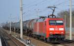 152 076-6 mit Keeselwagenzug Richtung Innenstadt am 25.03.15 Berlin-Blankenburg.
