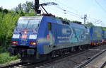 Eine von den blauen DB Werbe 152ér mit der Werbung für TFG TRANSFRACHT/AlbatrosExpress die schon seit vielen Jahren damit verkehrt, 152 138-4 mit KLV-Zug (LKW WALTER Trailer) am 29.05.17