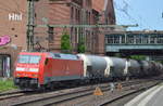152 153-3 mit gemischtem Silo-und Kesselwagenzug am 20.06.17 Bf.