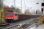 155 024-3 mit einem Ganzzug offener G�terwagen Richtung Bernau, 04.11.10 Berlin-Karow.