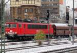 155 266-0 mit einem Ganzzug polnischer Selbstentladewagen, 26.11.10 Berlin-Beusselstr.