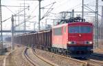 155 244-7 mit einem Ganzzug offener G�terwagen mit Braunkohle bef�llt, 23.02.11 Bhf.