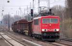 155 246-2 mit einem gemischten G�terzug, 31.03.11 Berlin-Karow.