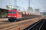 155 061-5 mit stark staubigem Ganzzug offener Sch�ttgutwagen, 31.05.11 Bhf.