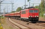 155 152-2 mit Ganzzug Sch�ttgutkippwagen mit Kiesbef�llung, 23.08.11 Bhf.