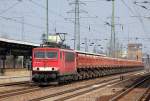 155 019-3 mit Ganzzug Sch�ttgutkippwagen, 20.03.12 Bhf.Flughafen Berlin-Sch�nefeld.