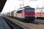 155 131-6 mit einem langen G�terzug f�r Stahlcoiltransporte, 22.03.12 Bhf.