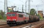 155 091-2 mit East-West Railways Ludmilla 232 105-7 und einigen Kesselwagen am Haken, 10.05.12 Bhf.
