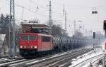 155 239-7 mit Kesselwagenzug Richtung Schwedt, 28.01.14 Berlin-Karow.
