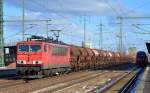 155 134-0 mit Ganzzug gedeckter Schüttgutwagen am 05.02.15 Durchfahrt Bhf.