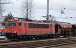 155 171-2 mit Schüttgutwagen am 15.03.16 Berlin-Springpfuhl.