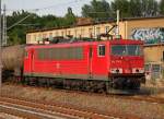 155 175-3 mit einigen wenigen unterschiedlichen G�terwagen Richtung Berliner Innenstadt, 13.07.10 Berlin-Blankenburg.