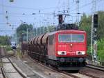 155 131-6 mit einem Ganzzug Sch�ttgutwagen Richtung Karower Kreuz Berlin, 10.06.08 Berlin-Karow.