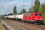 155 104-3 mit einem Ganzzug Gasdruckkesselwagen Richtung Karower Kreuz Berlin, 06.05.09 Berlin-Karow.