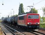 155 110-0 mit einem Kesselwagenzug Richtung Karower Kreuz Berlin, 04.08.09 Berlin-Karow.