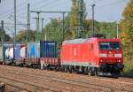 185 080-9 mit Containerzug am 22.09.11 Bhf.