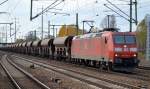 185 044-5 mit Ganzzug Schüttgutwagen am 03.11.14 Durchfahrt Bhf.