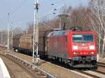 185 198-9 mit einem auff�llig kurzen Zug Schiebewandwagen Richtung Karower Kreuz Berlin, 30.03.11 M�hlenbeck-M�nchm�hle.