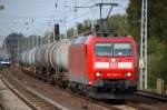 185 158-3 mit Kesselwagenzug am 21.09.12 Berlin-Karow.
